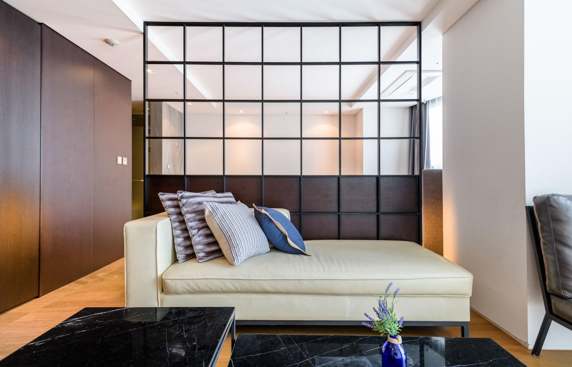 Brown Suites Hotel And Resort Jeju Bagian luar foto