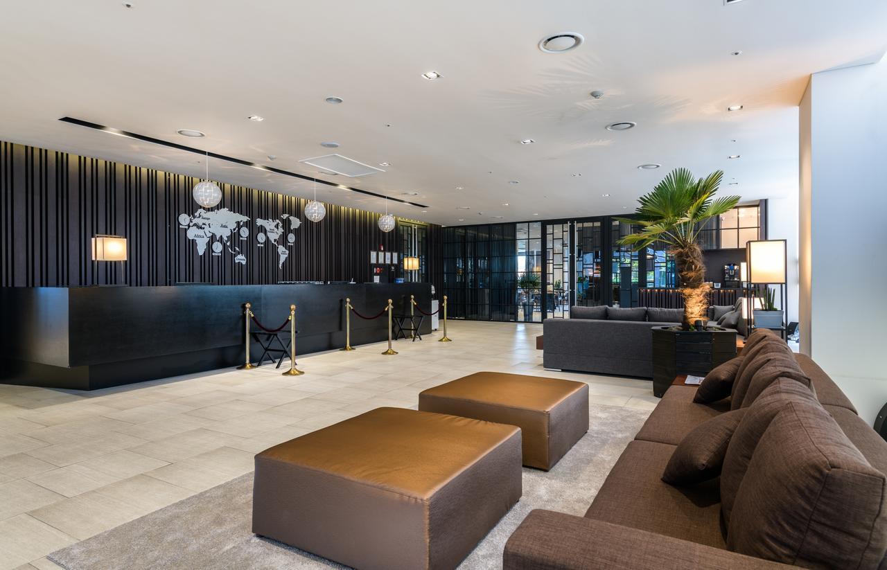 Brown Suites Hotel And Resort Jeju Bagian luar foto
